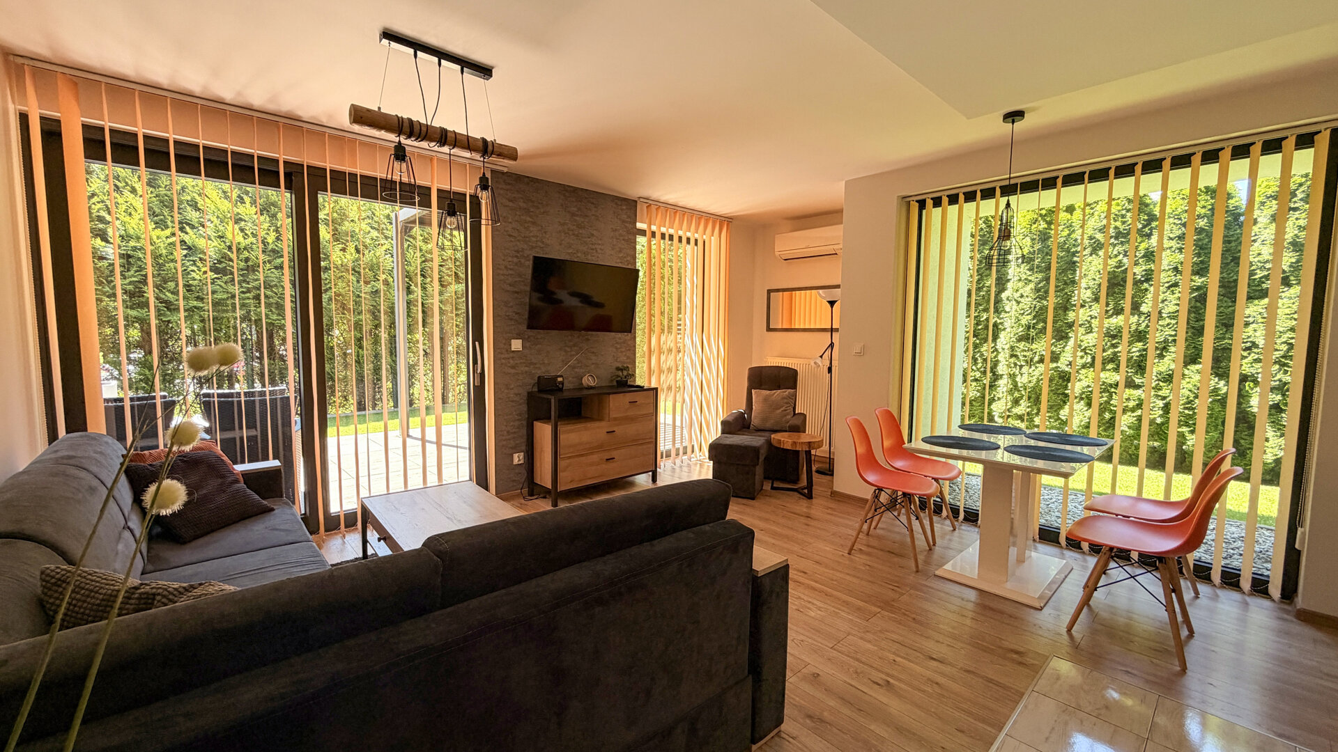 Apartament 12